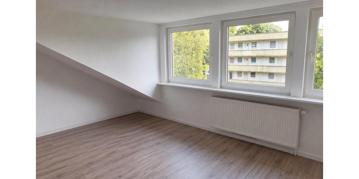 Dachgeschoßwohnung Essen Stadtbezirk VIII - 2 Zimmer, 60 m&sup2;, 540&euro; | Angebot:26489823