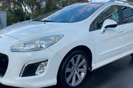 Peugeot 308 216.693 km 3.800 &euro; Düsseldorf 40229
