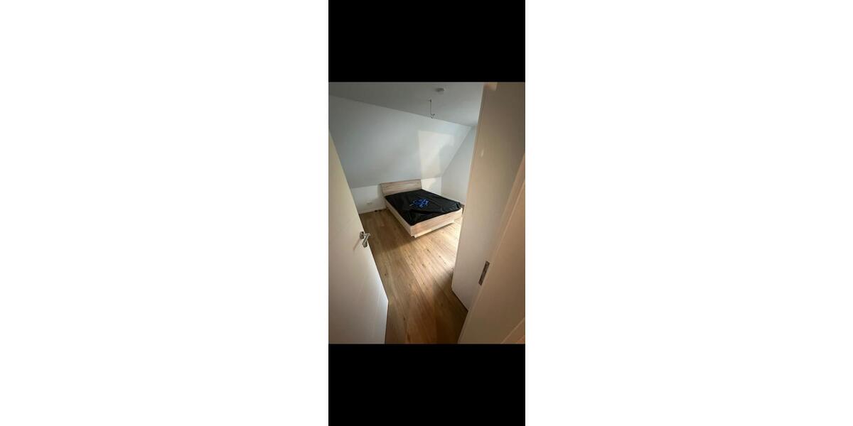 Dachgeschoßwohnung Bochum Bochum-Mitte - 1.5 Zimmer, 39 m&sup2;, 520&euro; | Angebot:25630391