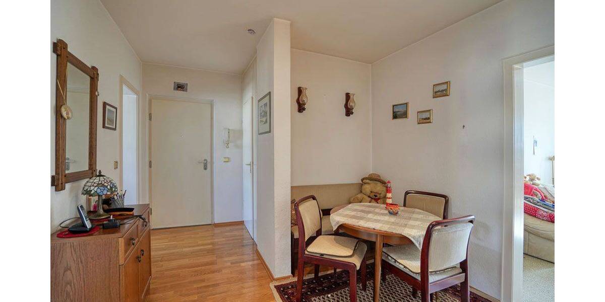 Etagenwohnung Bochum Innenstadt - 3 Zimmer, 77 m&sup2;, 200.000&euro; | Angebot:26542560