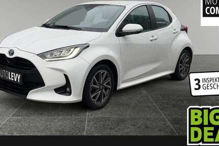 Toyota Yaris 63.904 km 17.490 &euro; Düsseldorf 40233