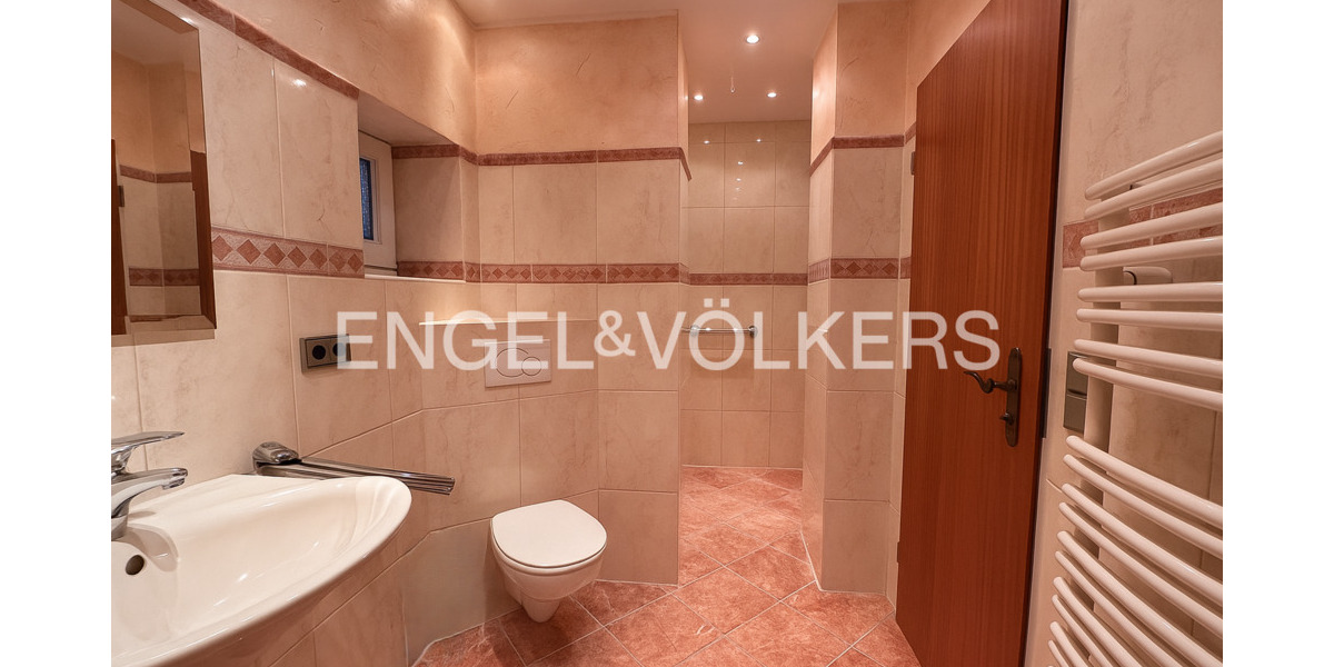 Reihenmittelhaus Haan - 4 Zimmer, 130 m&sup2;, 490.000&euro; | Angebot:25730521