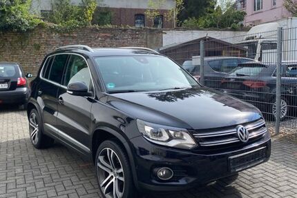 VW Tiguan 225.965 km 9.999 &euro; Solingen 42655