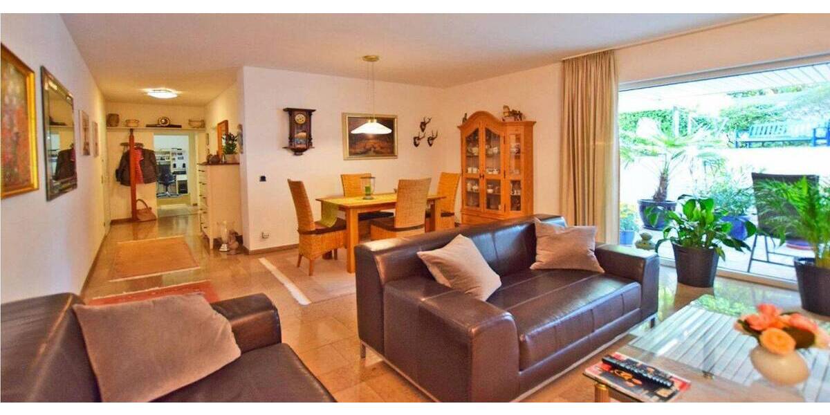 Etagenwohnung Essen Schuir - 2 Zimmer, 95 m&sup2;, 1.100&euro; | Angebot:26228920
