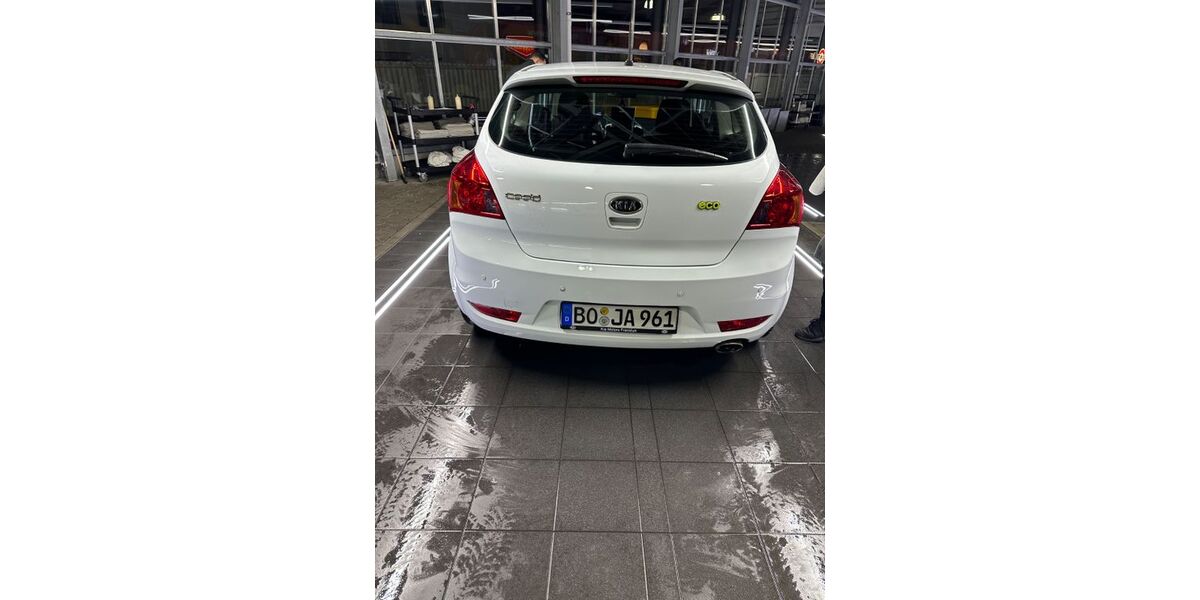 Kia ceed / Ceed 209.000 km 2.900 &euro; Bochum 44866