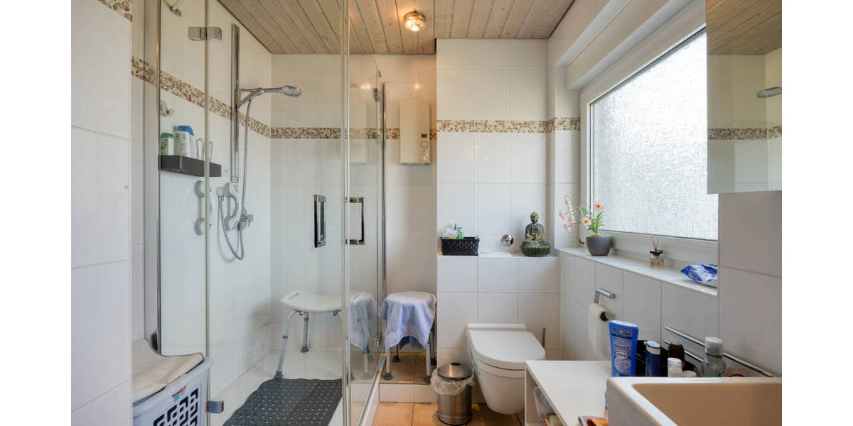 Etagenwohnung Langenfeld Richrath - 4 Zimmer, 120 m&sup2;, 359.000&euro; | Angebot:26644387
