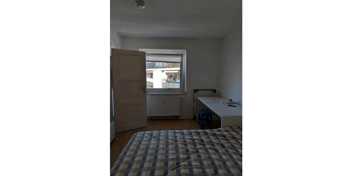 Etagenwohnung Düsseldorf Derendorf - 2 Zimmer, 45 m&sup2;, 900&euro; | Angebot:26459569