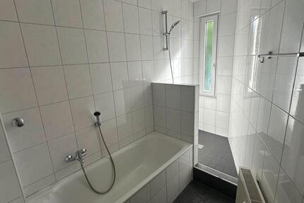Wohnung Essen Stadtkern - 2.5 Zimmer, 70 m&sup2;, 740&euro; | Angebot:27600036