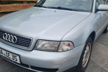 Audi A4 192.000 km 800 &euro; Hagen 58119
