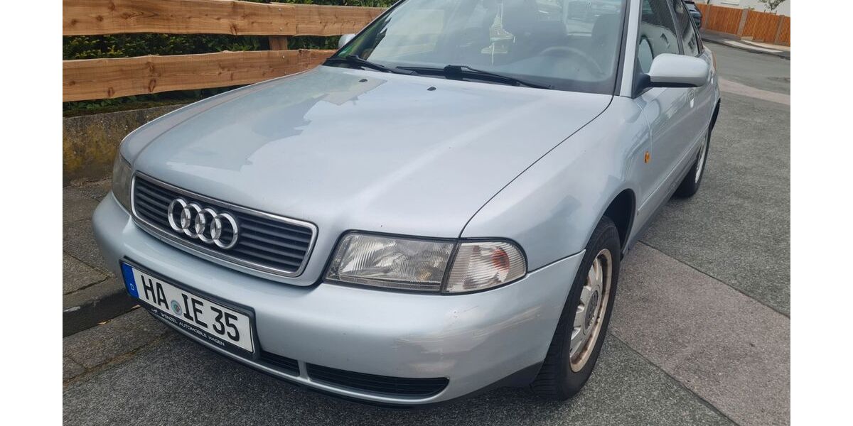 Audi A4 192.000 km 800 &euro; Hagen 58119