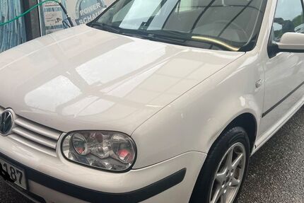 VW Golf 236.000 km 2.850 &euro; Essen 45326