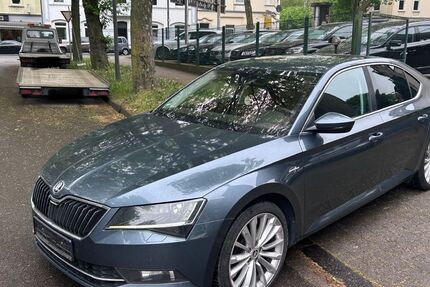 Skoda Superb 226.000 km 12.900 &euro; Gelsenkirchen 45889