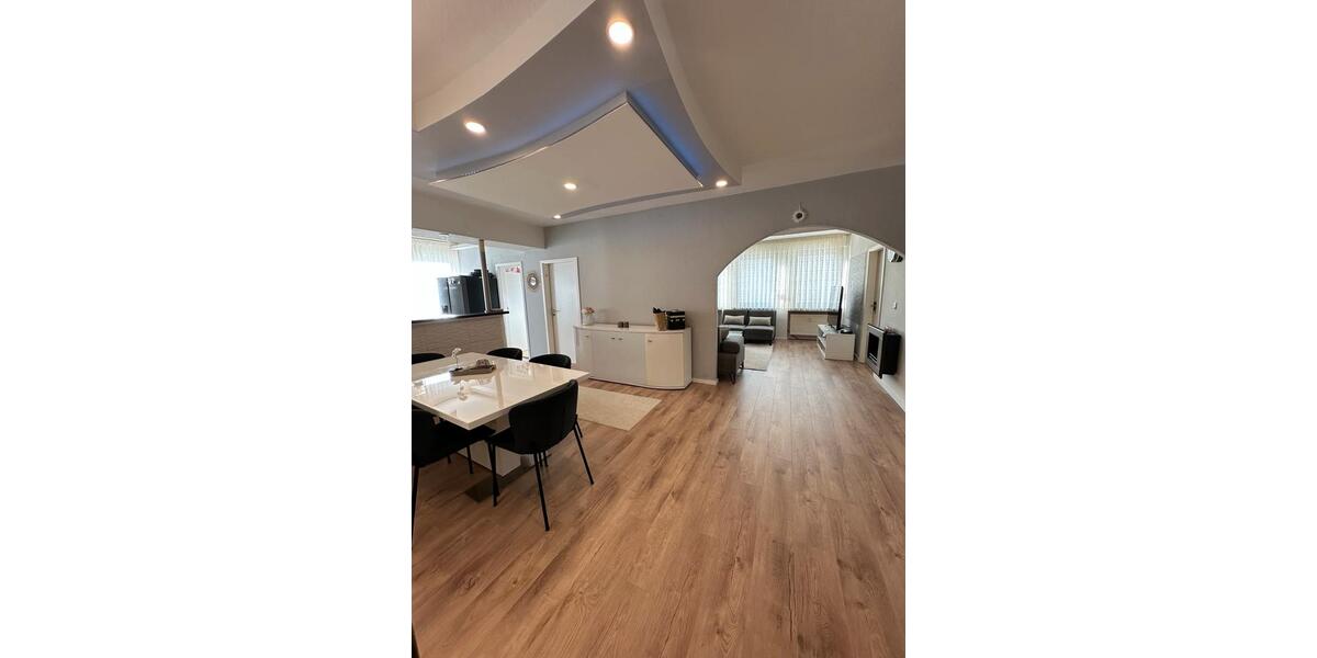 Erdgeschoßwohnung Remscheid - 4 Zimmer, 89 m&sup2;, 250.000&euro; | Angebot:24776634