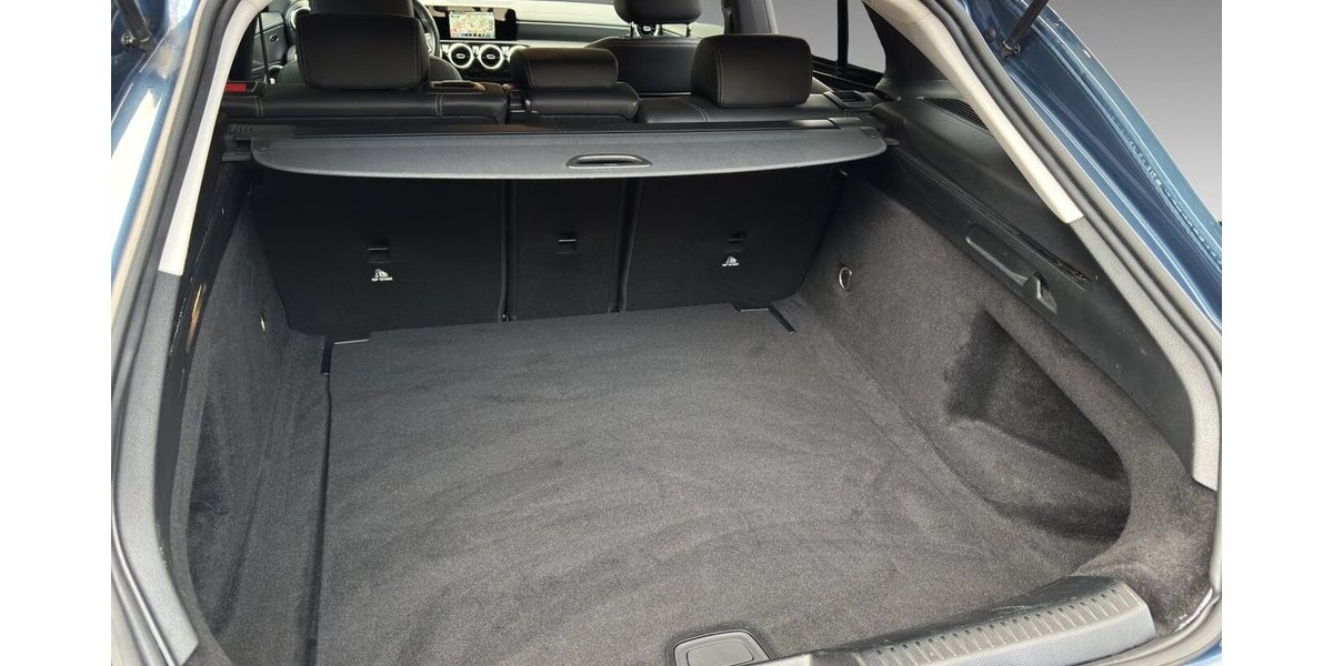 Mercedes-Benz CLA 180 Shooting Brake d Autom.MBUX AHK 152.593 km 11.200 &euro; Wuppertal 42327