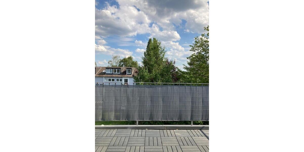 Dachgeschoßwohnung Hilden - 2.5 Zimmer, 65 m&sup2;, 585&euro; | Angebot:26015245