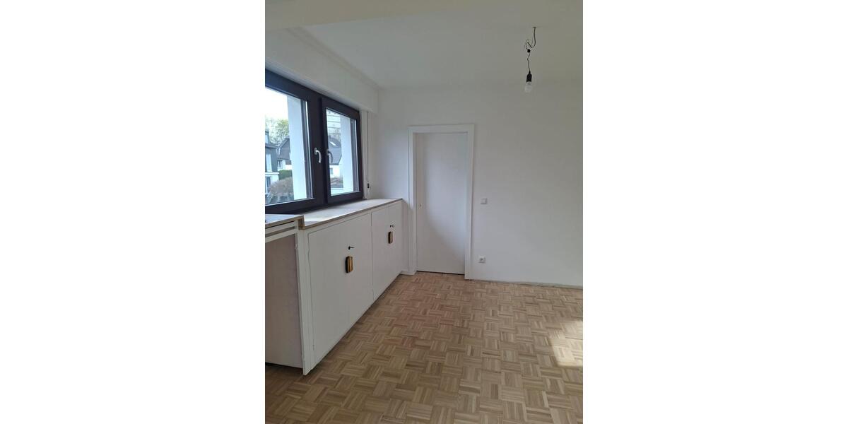 Etagenwohnung Mülheim an der Ruhr Broich - 3.5 Zimmer, 83 m&sup2;, 1.400&euro; | Angebot:25956687