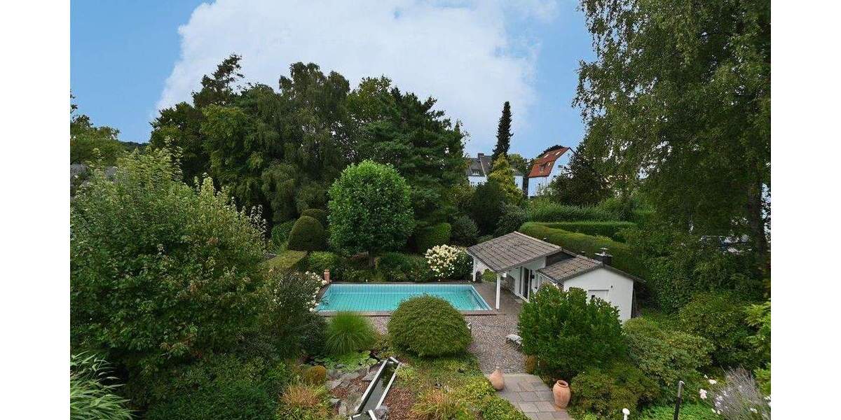 Einfamilienhaus Essen Werden - 6 Zimmer, 242 m&sup2;, 1.350.000&euro; | Angebot:25663253