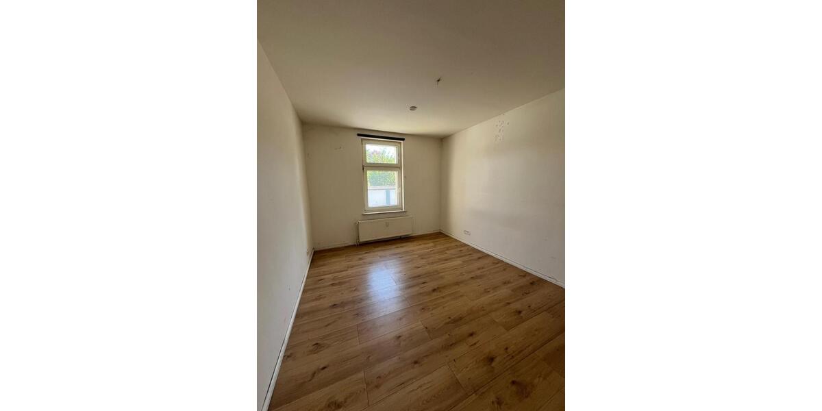 Erdgeschoßwohnung Essen Stadtbezirk IV - 3.5 Zimmer, 80 m&sup2;, 550&euro; | Angebot:24610633