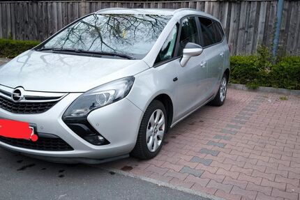 Opel Zafira Tourer 102.159 km 9.000 &euro; Gelsenkirchen 45888