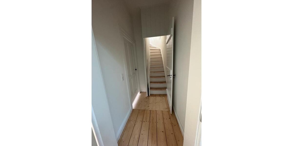 Etagenwohnung Wuppertal Arrenberg - 3.5 Zimmer, 109 m&sup2;, 1.350&euro; | Angebot:26605400