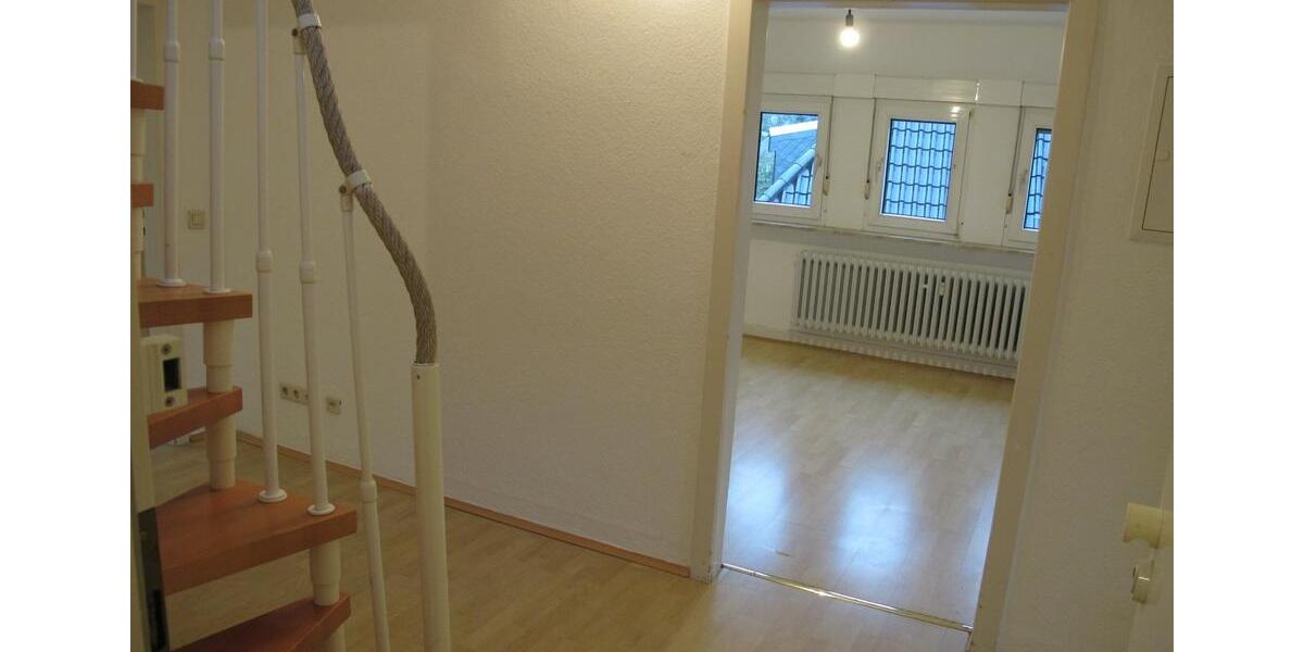 Dachgeschoßwohnung Gelsenkirchen - 3.5 Zimmer, 89 m&sup2;, 801&euro; | Angebot:25309686