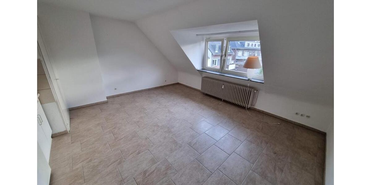 Dachgeschoßwohnung Essen Stadtbezirk II - 1 Zimmer, 100.000&euro; | Angebot:22138265