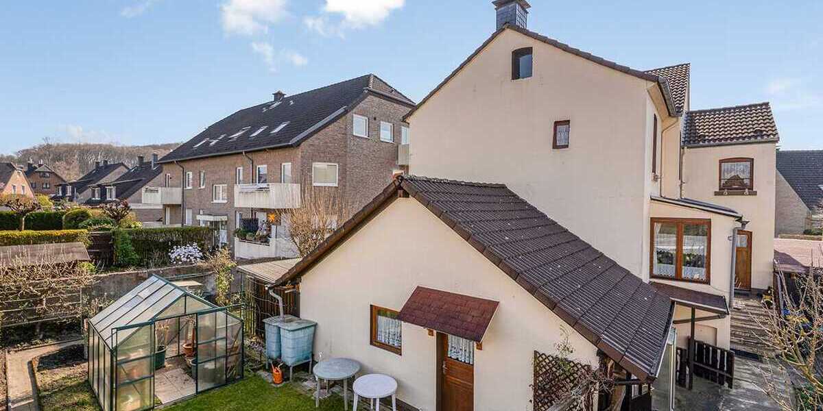 Einfamilienhaus Ratingen Ost - 9 Zimmer, 207 m&sup2;, 496.700&euro; | Angebot:26656916