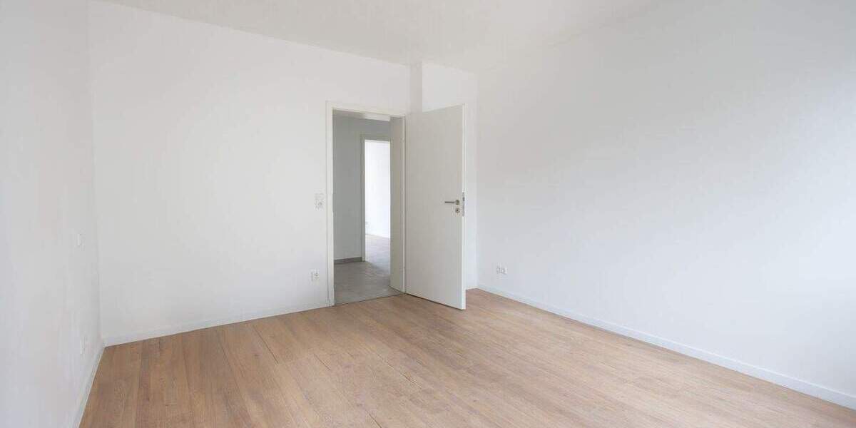 Etagenwohnung Bochum Innenstadt - 3 Zimmer, 80 m&sup2;, 900&euro; | Angebot:25744014
