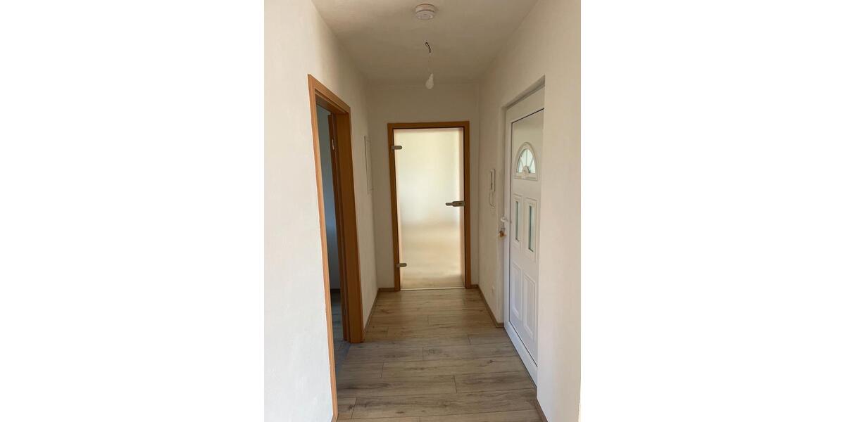 Dachgeschoßwohnung Essen Stadtbezirk VI - 3.5 Zimmer, 85 m&sup2;, 650&euro; | Angebot:26491237