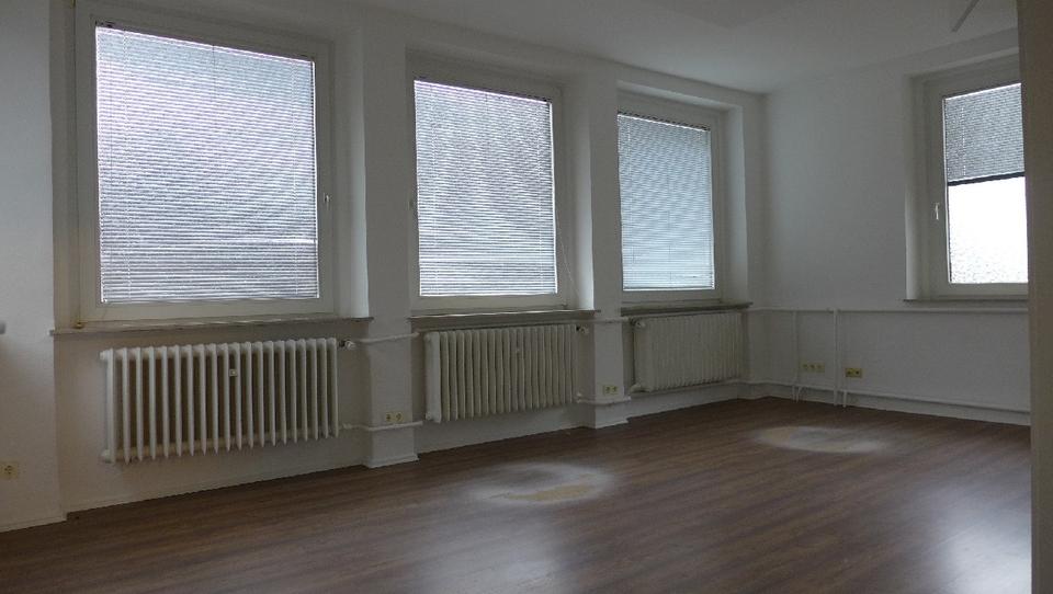 Gewerbeobjekt Wuppertal Gemarkung Langerfeld - 1.700&euro; | Angebot:19629705