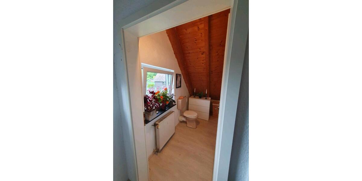 Dachgeschoßwohnung Wermelskirchen - 1.5 Zimmer, 58 m&sup2;, 588&euro; | Angebot:26535359