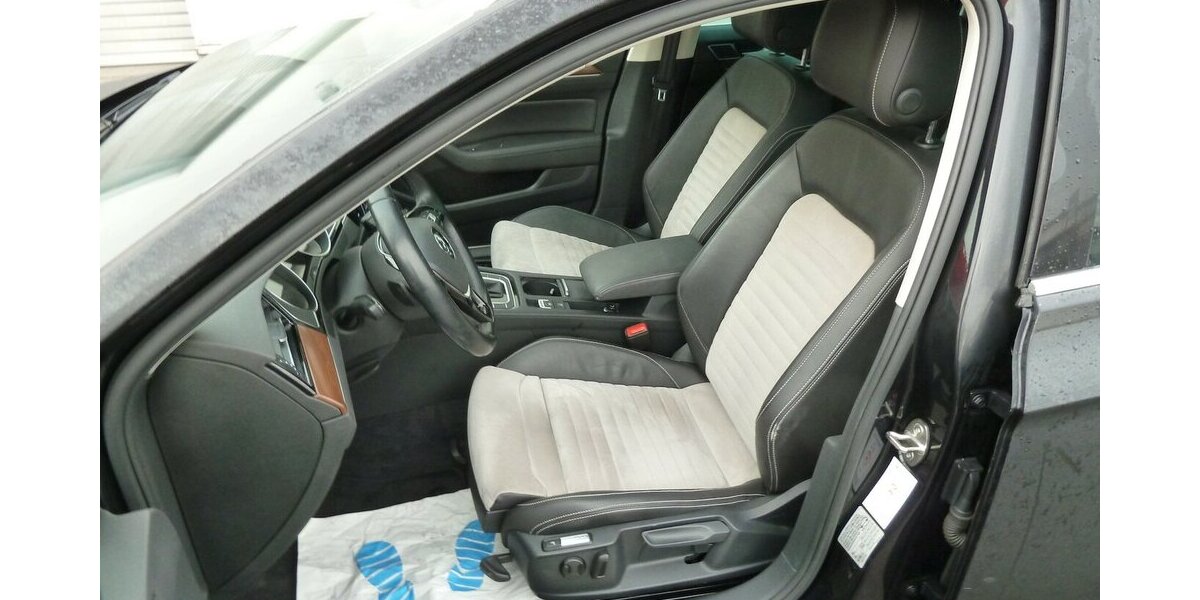 VW Passat 2.0 TDI Highline DSG STH Navi kl. Mängel 110.000 km 15.900 &euro; Ratingen 40885