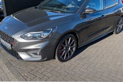 Ford Focus 66.228 km 24.285 &euro; Monheim 40789