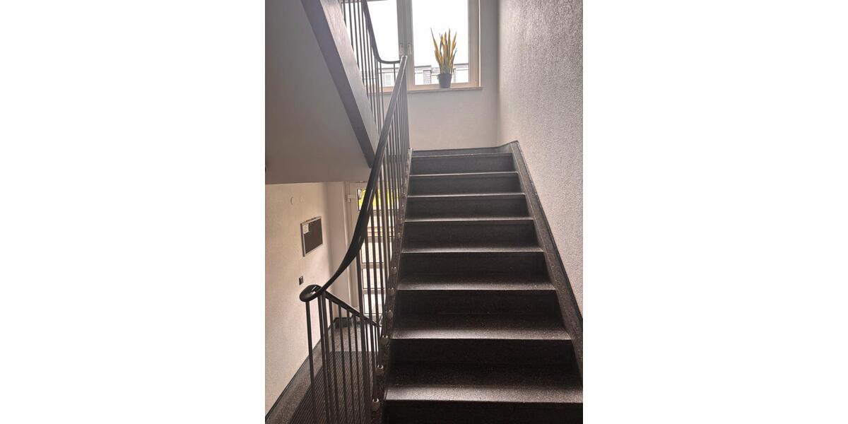 Dachgeschoßwohnung Hilden - 3 Zimmer, 77 m&sup2;, 265.000&euro; | Angebot:26538028