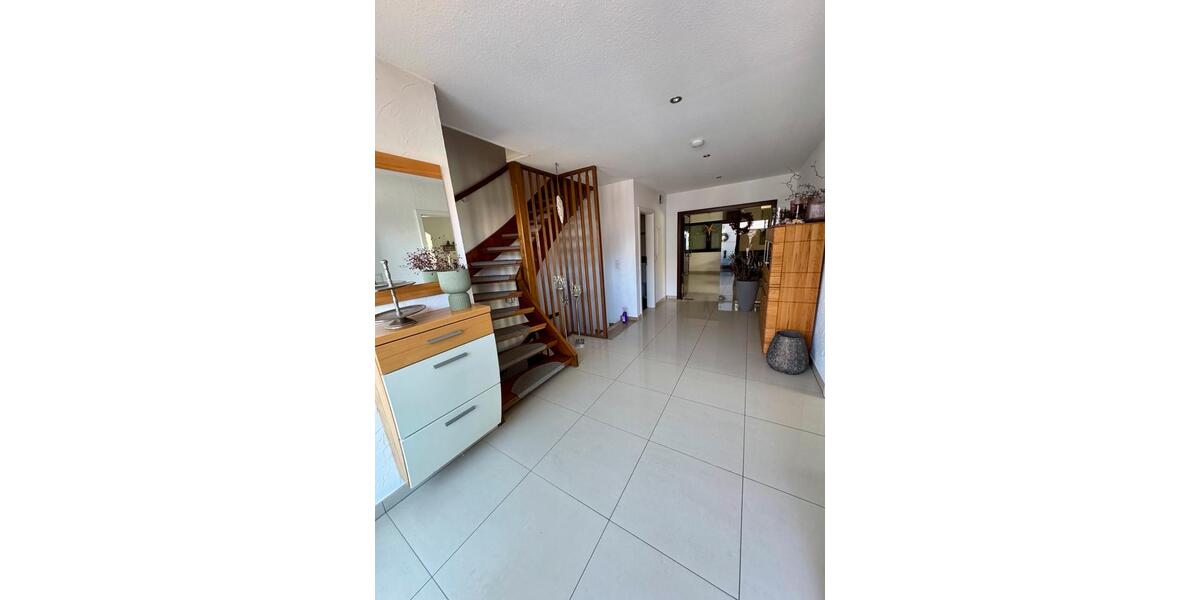 Doppelhaushälfte Wermelskirchen - 7 Zimmer, 177 m&sup2;, 619.000&euro; | Angebot:27033514