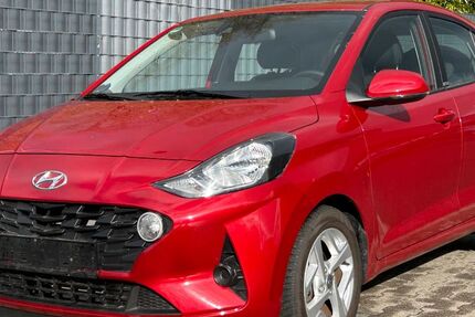 Hyundai i10 8.250 km 14.750 &euro; Solingen 42655