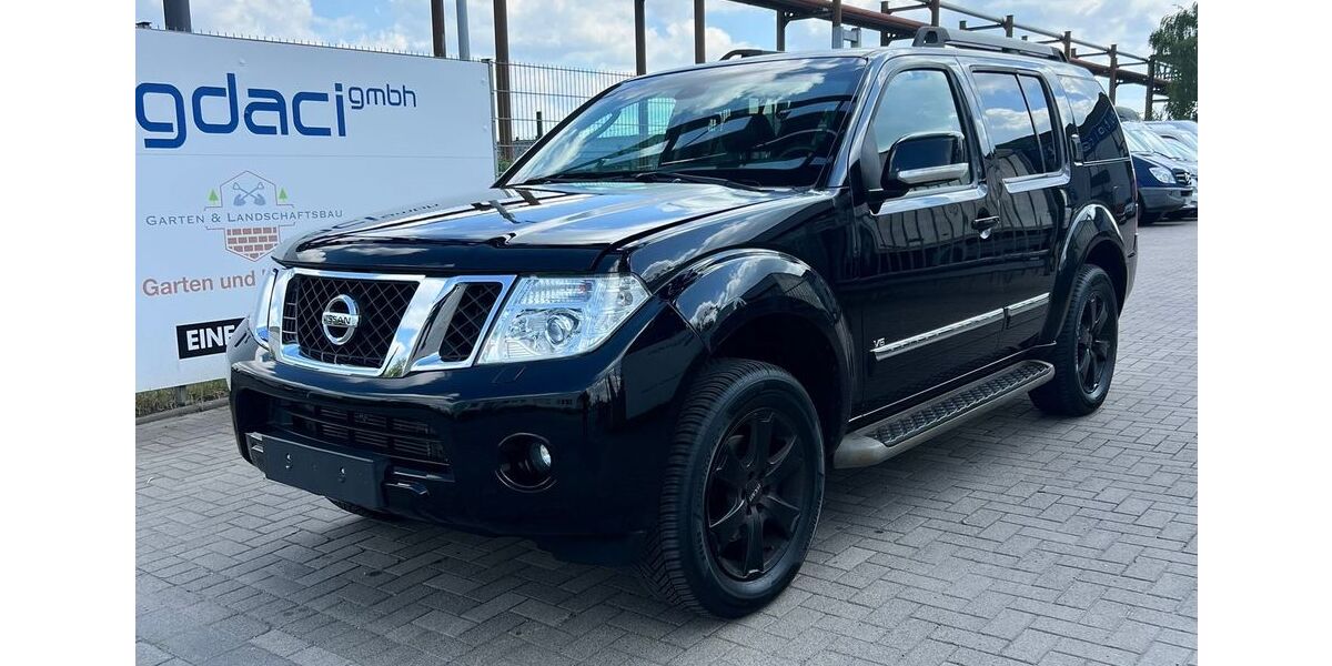 Nissan Pathfinder 201.000 km 10.750 &euro; Essen 45356