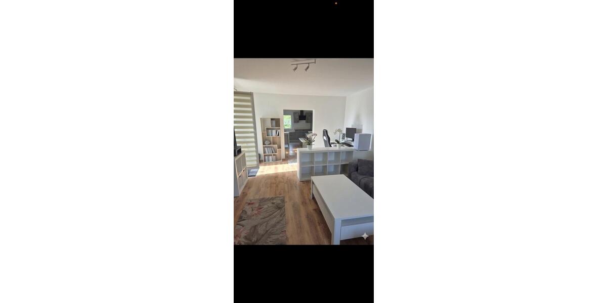 Etagenwohnung Velbert Pöthen - 4 Zimmer, 120 m&sup2;, 1.150&euro; | Angebot:26482667
