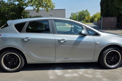 Opel Astra 133.000 km 4.250 &euro; Gelsenkirchen 45881