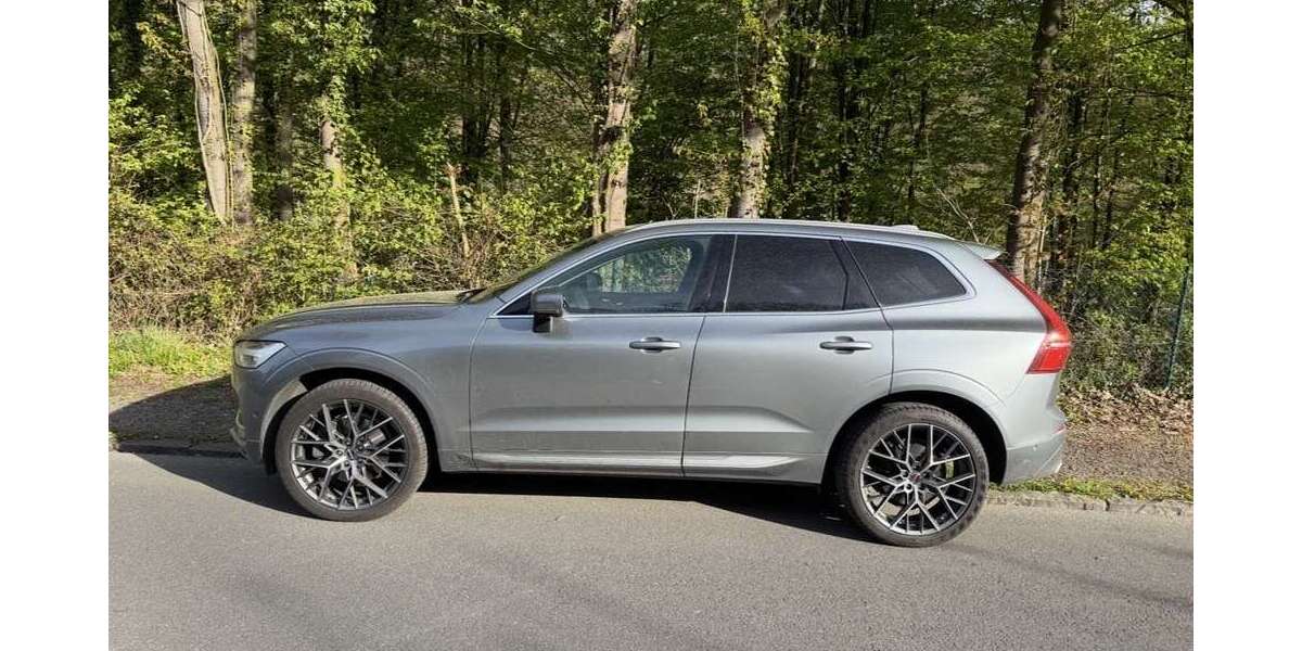 Volvo XC60 87.000 km 32.499 &euro; Solingen 42697