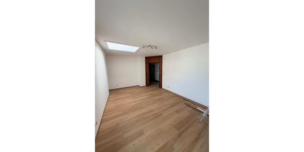 Dachgeschoßwohnung Wuppertal Elberfeld - 2 Zimmer, 80 m&sup2;, 792&euro; | Angebot:26580745
