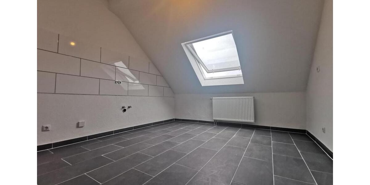 Etagenwohnung Essen Stadtbezirk VII - 4 Zimmer, 110 m&sup2;, 800&euro; | Angebot:26536535