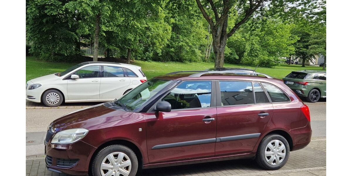 Skoda Fabia 195.000 km 2.500 &euro; Essen 45259