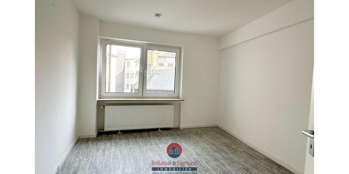 Etagenwohnung Wuppertal Elberfeld - 3 Zimmer, 95 m&sup2;, 855&euro; | Angebot:26003837