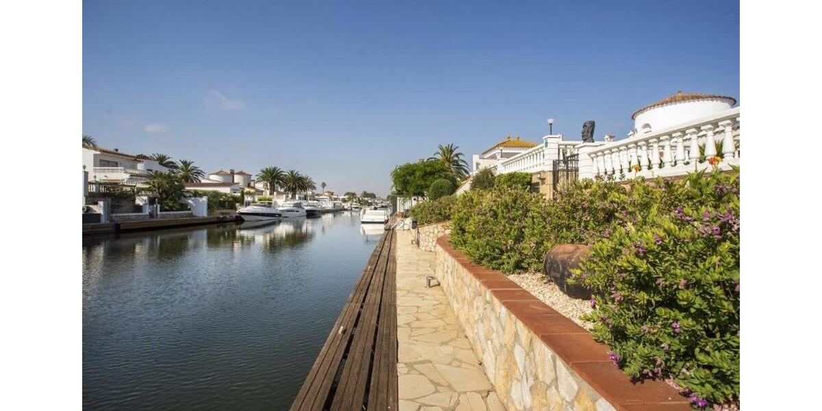 Ferienimmobilie Mülheim an der Ruhr Broich - 2.000&euro; | Angebot:11453392