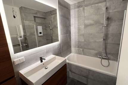 Wohnung Mettmann West - 3 Zimmer, 77 m&sup2;, 1.000&euro; | Angebot:26916289