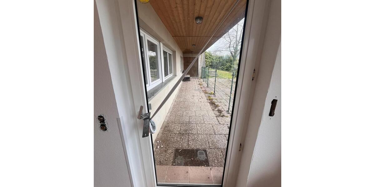 Erdgeschoßwohnung Wermelskirchen - 3 Zimmer, 101 m&sup2;, 1.300&euro; | Angebot:26034971