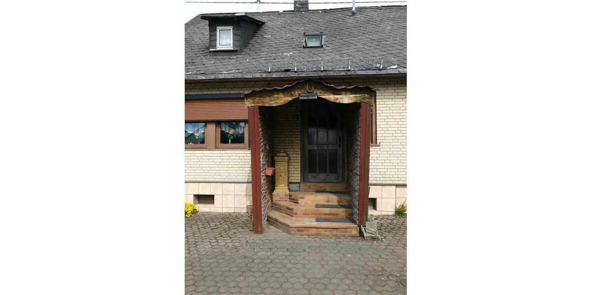 Einfamilienhaus Langenfeld (Rheinland) - 6 Zimmer, 150 m&sup2;, 199.000&euro; | Angebot:26635910