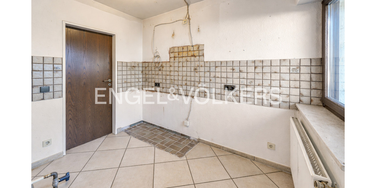 Etagenwohnung Mettmann-Metzkausen Metzkausen - 3 Zimmer, 107 m&sup2;, 230.000&euro; | Angebot:25770622