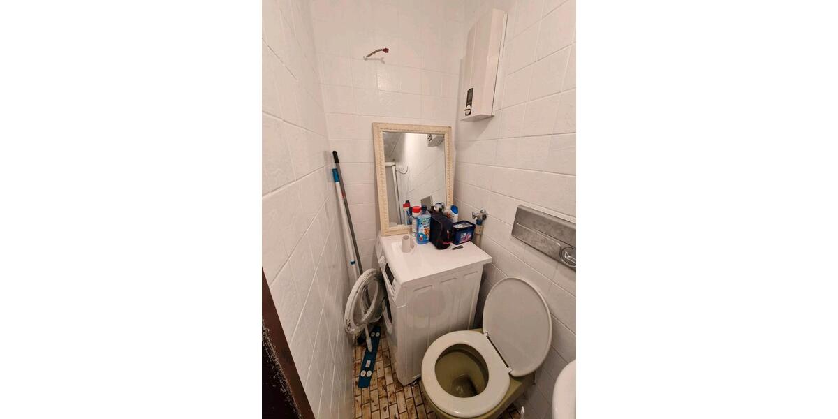 Etagenwohnung Düsseldorf Oberbilk - 3 Zimmer, 20 m&sup2;, 500&euro; | Angebot:26536644
